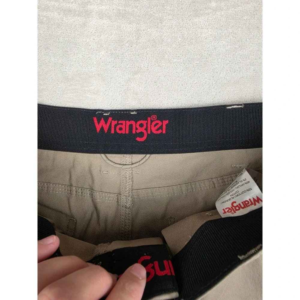 Wrangler Regular Fit Shorts Mens 34 Khaki Tan Stretch Cargo Utility 1967460